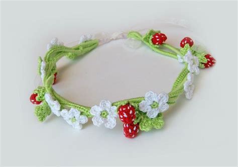 strawberry headband crochet pattern.